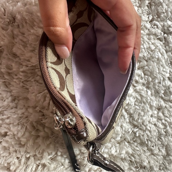 EUC Coach Signature Wristlet Brown w/ purple inside - Picture 3 of 4